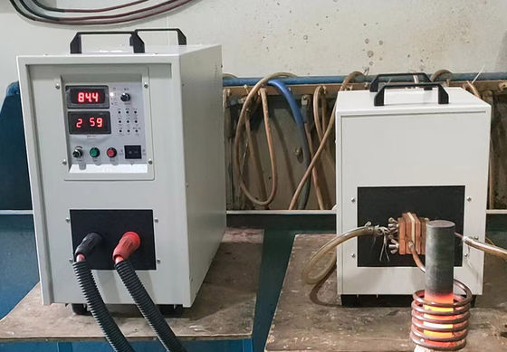 Μηχανή Επαγωγικής Θέρμανσης Υψηλής Συχνότητας 75A με Δομή Κάθετου Τύπου και 23 Χρόνια Εμπειρίας για 24/7 Online Service